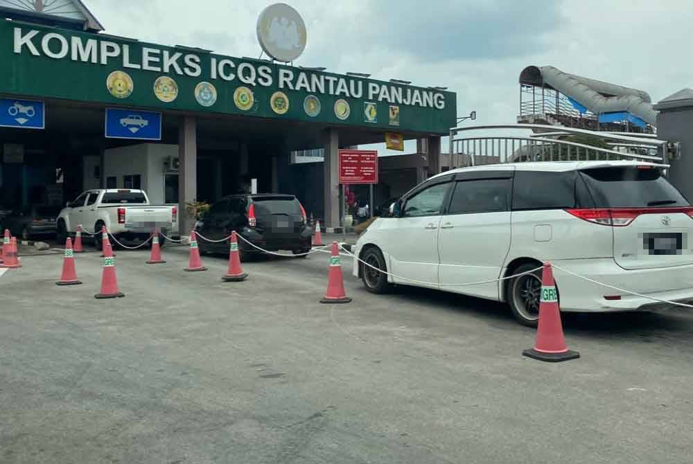 Susulan letupan bom di Thailand, ramai masuk sendiri manakala ejen pelancongan mengakui permintaan ke sana sedikit terjejas.