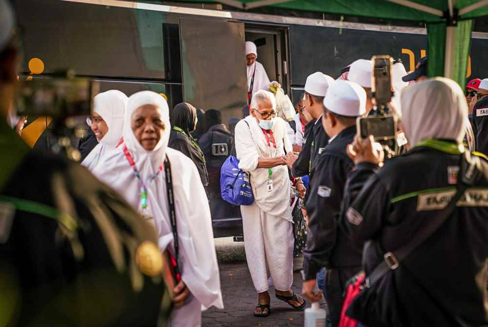 Antara jemaah haji KT1 yang tiba di Hotel Abraj Al-Janariah.