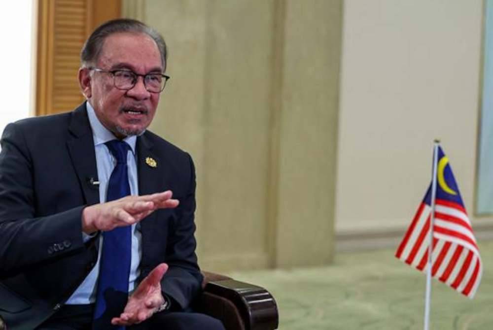 Anwar ketika sesi soal jawab mengenai persaingan yang semakin meningkat antara AS dan China di Persidangan Nikkei Masa Depan Asia ke-29 pada Khamis. Foto Bernama