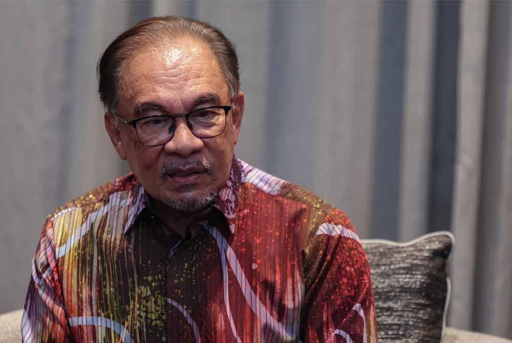 Anwar ketika sidang media selepas melawat Pameran Era Pasca-Normal Madani di Berjaya Times Square pada Ahad.
Foto Bernama