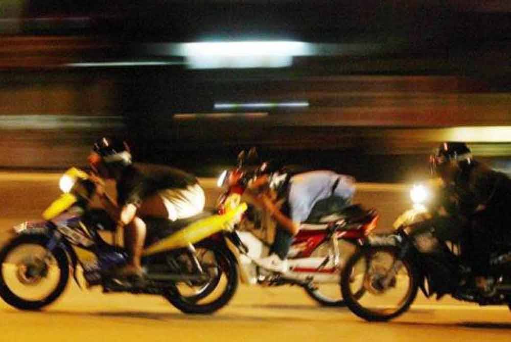 Sebanyak 4,169 saman dikeluarkan pihak berkuasa pada tahun ini sehingga April yang melibatkan mat rempit dan lumba haram di Pulau Pinang.