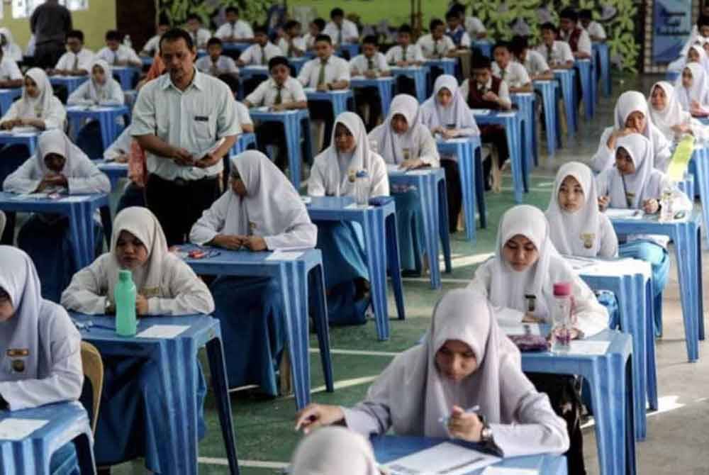 Seramai 395,870 calon menduduki peperiksaan SPM 2023. Gambar hiasan