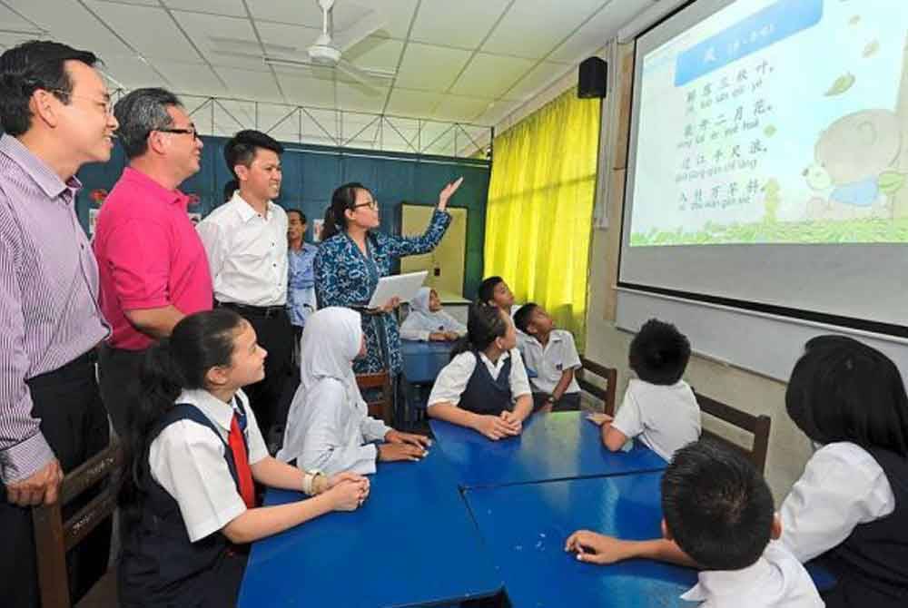 Pelajar bukan Cina yang lulus dari SMPC lebih berdaya saing kerana mereka menguasai bahasa tambahan.