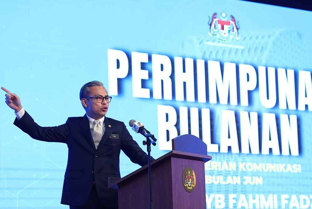 Fahmi Foto Bernama