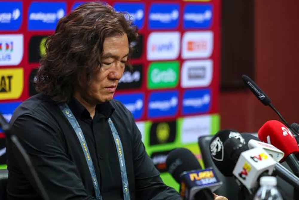 Kim Pan Gon menyifatkan kegagalan mencatat jumlah jaringan besar seperti diharapkan ke atas Taiwan sangat menyakitkan ketika ia amat diperlukan untuk mara ke pusingan ketiga Piala Dunia 2026/ Piala Asia 2027. - Foto fail Bernama