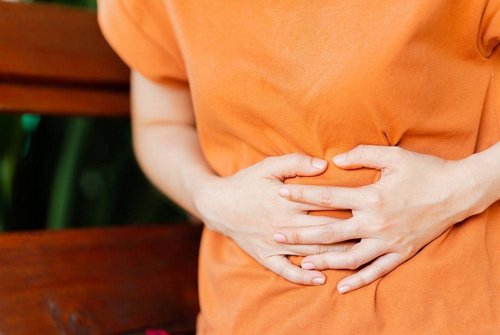 Berhati-hati ketika menikmati makanan di luar terutama gerai yang tidak bersih bagi menggelakkan keracunan makanan. Foto hiasan