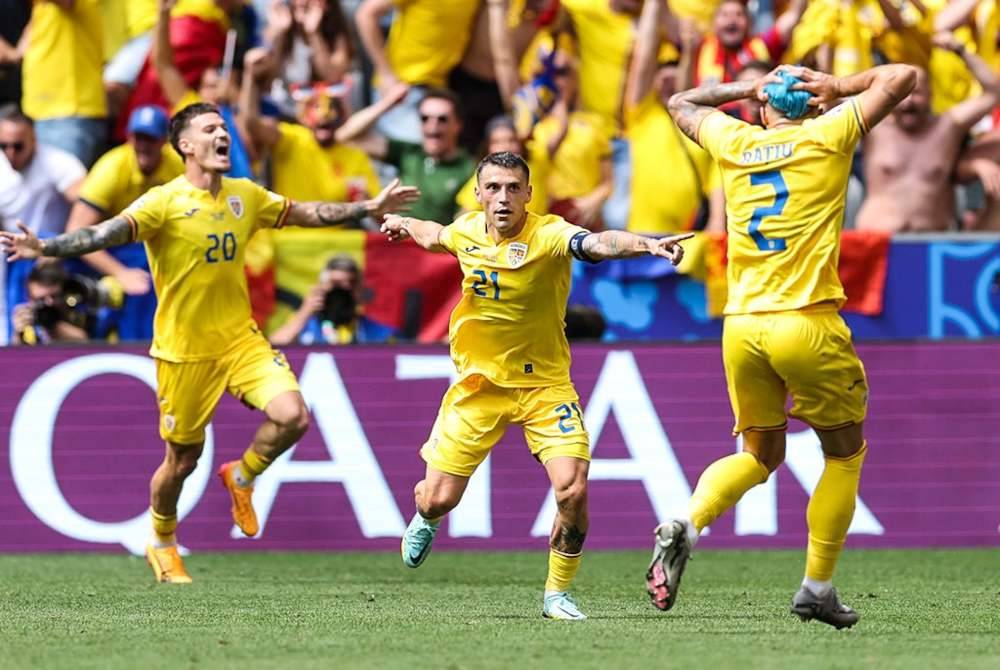 Stanciu pencetak gol pertama buat Romania ketika berdepan Ukraine. Foto Agensi