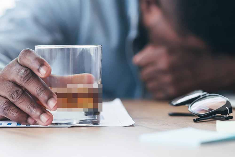 Sekurang-kurangnya 13 orang maut pada Rabu selepas meminum arak tiruan di negeri Tamil Nadu, India.(Gambar hiasan) Foto 123rf