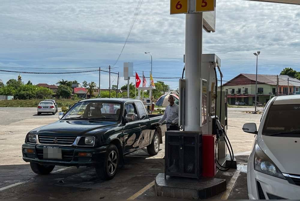 Kerajaan menetapkan harga diesel pada kadar RM3.35 seliter bermula 10 Jun lepas. Foto Bernama