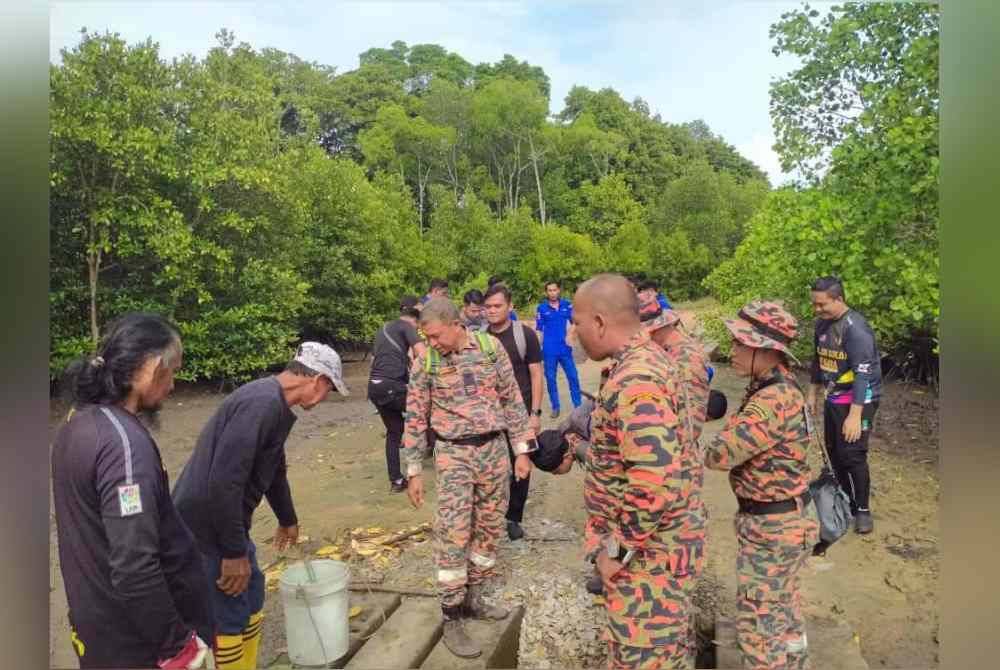 Operasi pencarian tidak menemui sebarang maklumat tepat dan sehingga kini mangsa masih gagal dikesan. Foto Bomba Perak