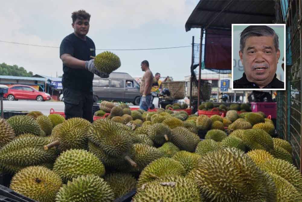 Buah durian segar dari Malaysia kini boleh dieksport ke China menerusi pemeteraian Protokol Keperluan Fitosanitari Pengeksportan Buah Durian Segar dari Malaysia ke China, Rabu lepas. Gambar kecil: Mohamad