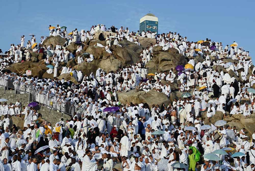 Tidak ada haji tanpa Arafah. Justeru, mahu tidak mahu sesiapa yang hendak mengerjakan haji perlu hadir walau seketika di Padang Arafah antara waktu selepas Zuhur sehingga sebelum Subuh, 10 Zulhijah.