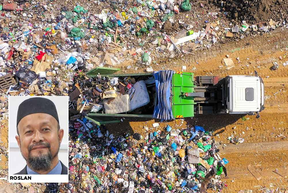 Penduduk kampung sering berdepan dengan masalah pelupusan sisa pepejal, baik daripada kegiatan mereka sendiri mahupun aktiviti perindustrian, pembinaan dan perniagaan yang dibuang oleh pihak luar di kawasan kampung mereka. - Gambar hiasan 123RF