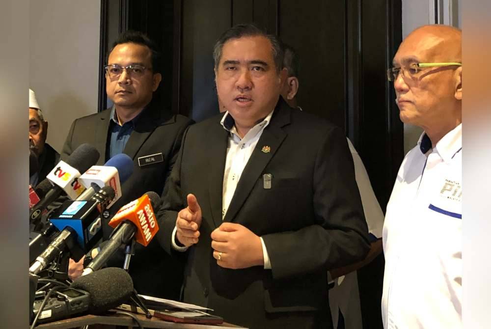 Anthony ketika sidang media selepas Majlis Perasmian Mesyuarat Agung Tahunan ke-4 Persatuan Pengusaha Pusat Latihan Memandu Malaysia (PIMA), pada Selasa.