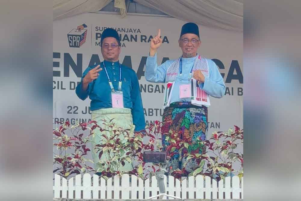 Kerusi DUN Sungai Bakap menyaksikan satu lawan satu antara calon Kerajaan Perpaduan, Dr Joohari Ariffin (kanan) dengan calon Perikatan Nasional (PN), Abidin Ismail (kiri).