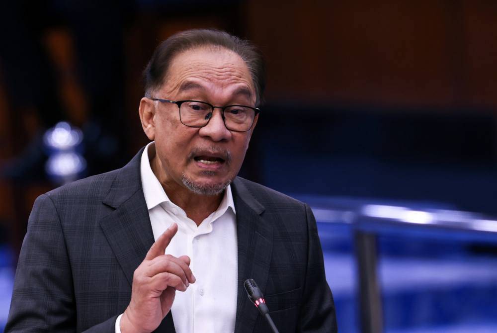 Perdana Menteri Datuk Seri Anwar Ibrahim yang juga Menteri Kewangan ketika Persidangan Dewan Rakyat sempena Mesyuarat Kedua, Penggal Ketiga Parlimen Kelima Belas di Bangunan Parlimen pada Selasa. Foto Bernama