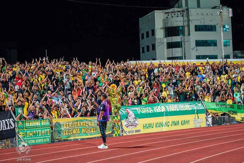 KDA FC berharap kehadiran ramai penyokong mereka di Stadium Bandaraya pada minggu lalu dapat diulangi kembali dengan memenuhi Stadium Darul Aman pada malam Jumaat. Foto KDA FC