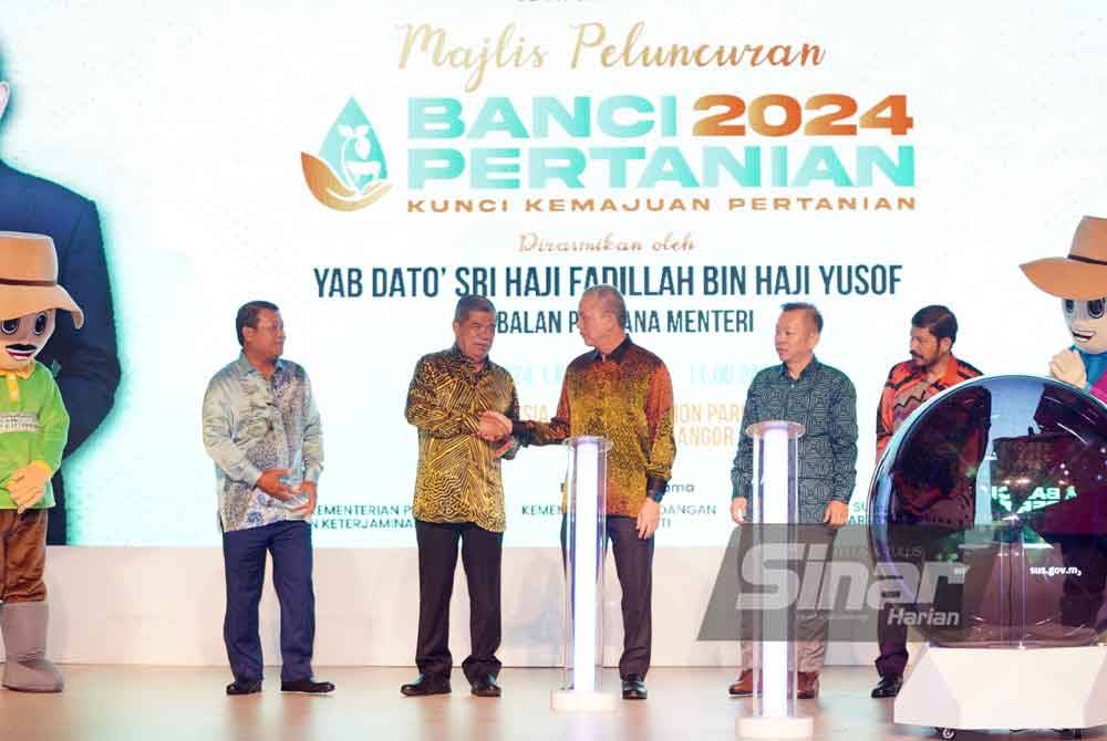 Fadillah (tengah) ketika merasmikan peluncuran Banci Pertanian 2024 pada Khamis.