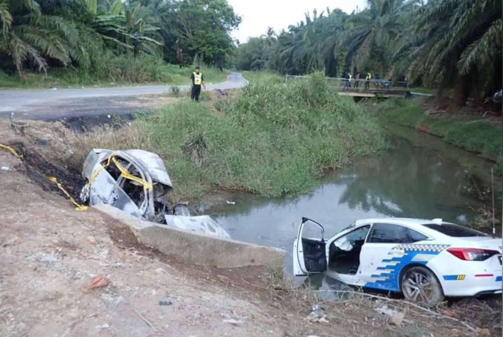 Keadaan kenderaan suspek dan poli di lokasi kemalangan di Jalan Benteng, Parit Kongsi 4, Parit Jawa. Foto ihsan PDRM