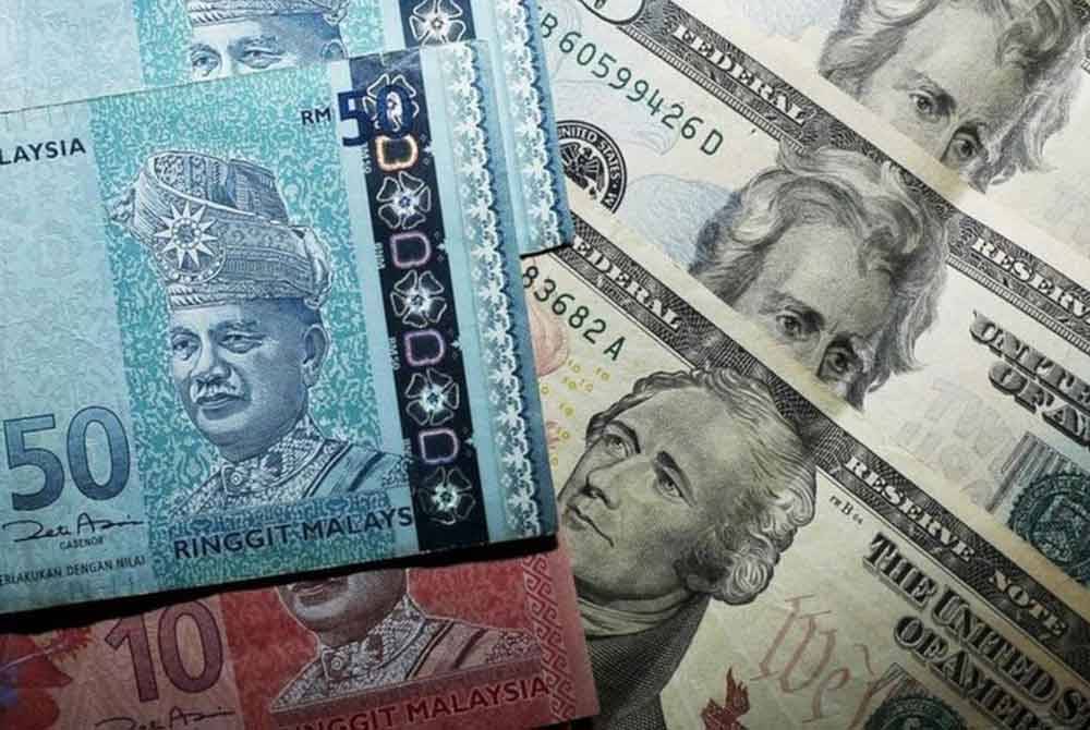 Pada 9 pagi, ringgit meningkat kepada 4.7065/7100 berbanding dolar AS daripada 4.7080/7100 pada Khamis. Foto hiasan