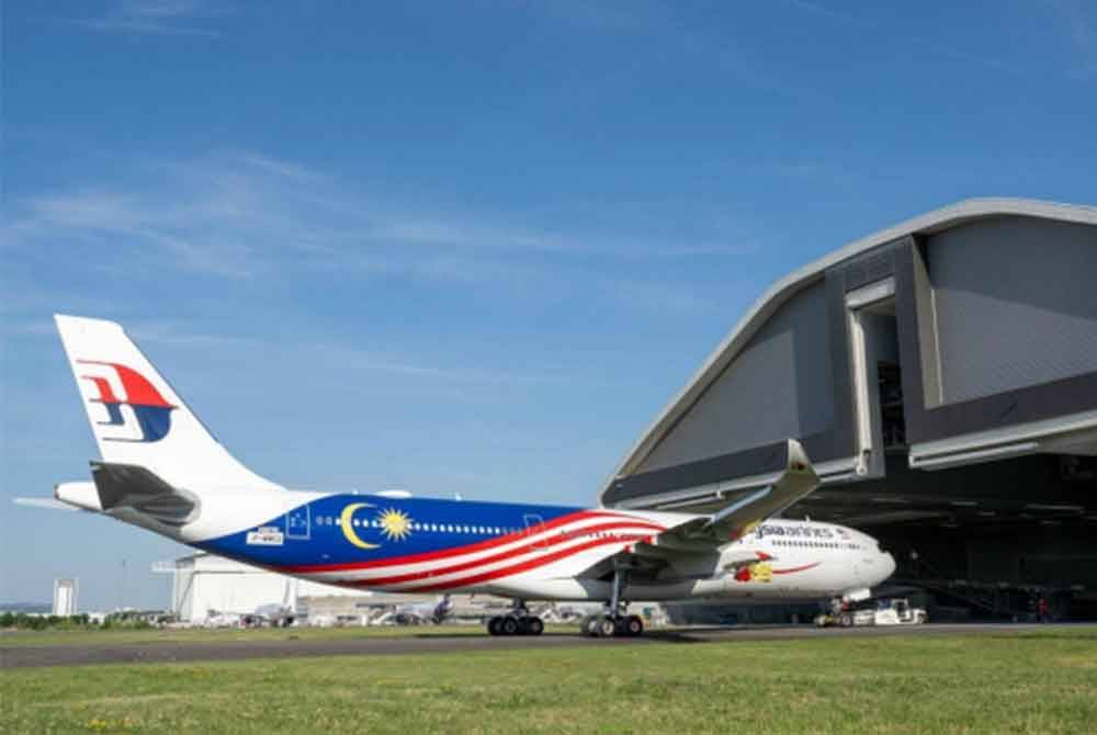 Pesawat A330neo pertama Malaysia Airlines mempamerkan livery bendera Malaysia sejurus keluar daripada bengkel cat Airbus di Toulouse, Perancis.