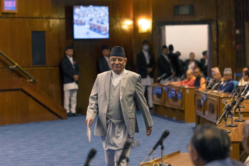 Pushpa Kamal Dahal gagal memperoleh sokongan majoriti dalam undi percaya di Parlimen pada Jumaat. Foto EPA