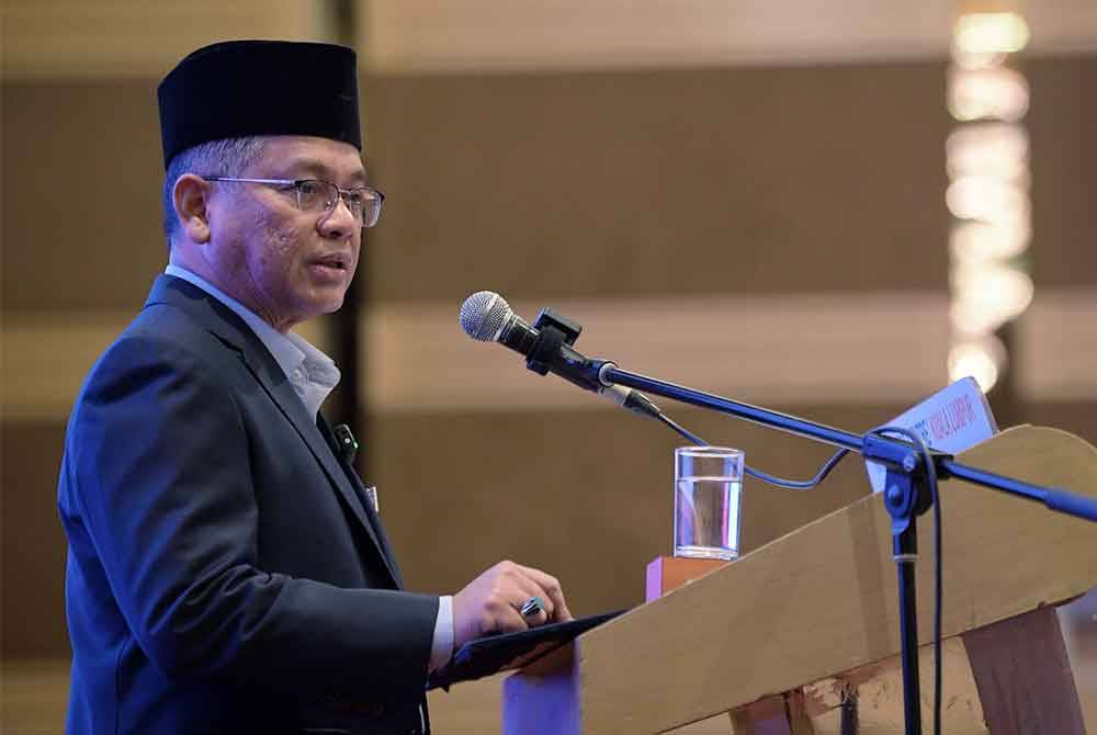 Mohd Na&#039;im ketika berucap pada Majlis Zakat Korporat di WTCKL pada Selasa.