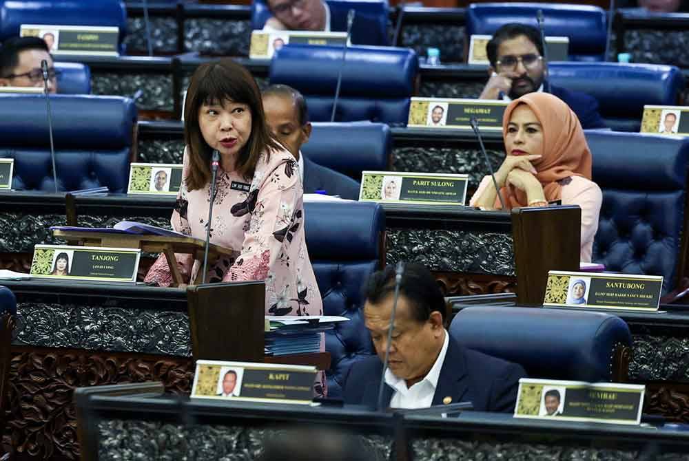 Hui Ying pada Persidangan Dewan Rakyat sempena Mesyuarat Kedua, Penggal Ketiga Parlimen Kelima Belas di Bangunan Parlimen. Foto Bernama