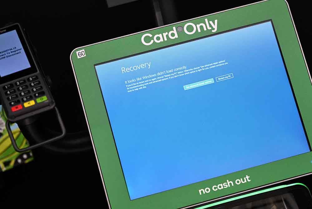 Sekitar 8.5 juta peranti Windows terjejas oleh kemas kini perisian yang menyebabkan gangguan meluas di seluruh dunia. Foto AFP