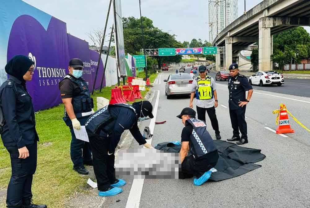 Pemandu Perodua Alza yang disyaki terlibat dalam insiden langgar lari hingga menyebabkan kematian seorang pejalan kaki awal pagi Ahad akan direman pada Isnin. Foto IPD Johor Bahru Selatan