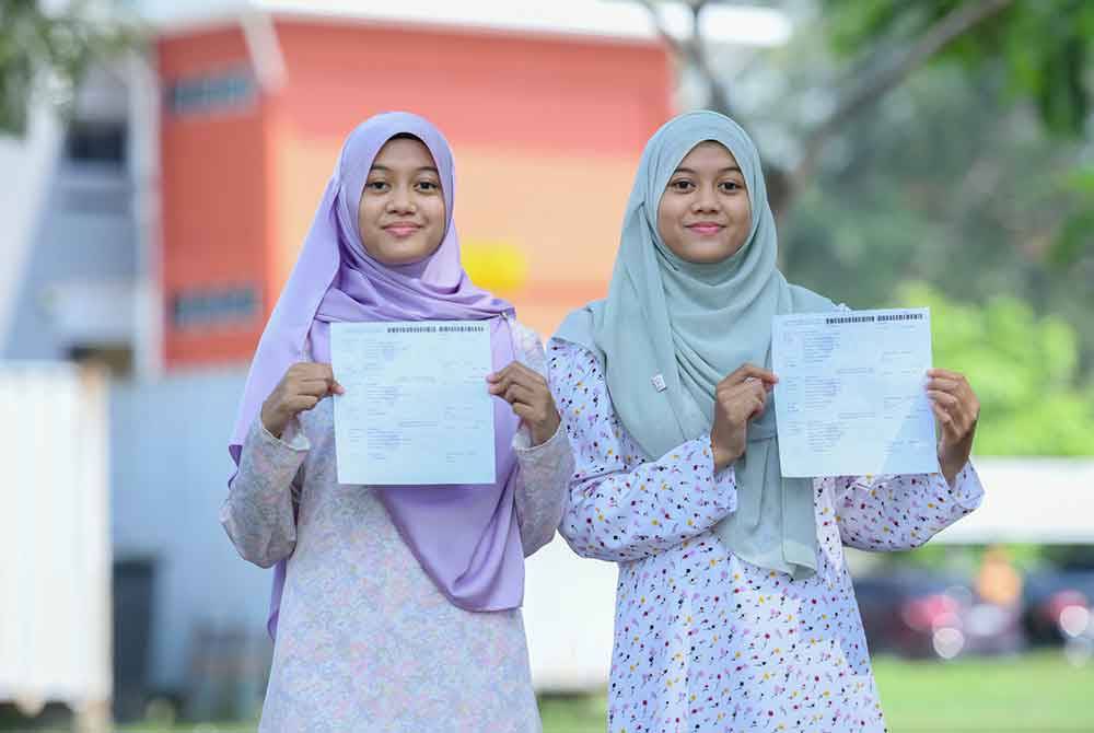 Pasangan kembar seiras memilih melanjutkan pengajian mereka ke UniSZA.