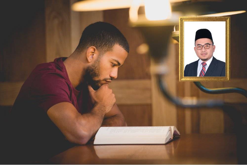 BAGI memastikan status hadis, kita perlu merujuk kepada kitab-kitab muktabar atau ulama dan pakar hadis. - Foto: CANVA/Gambar kecil: DR MOHD KHAIRULNAZRIN