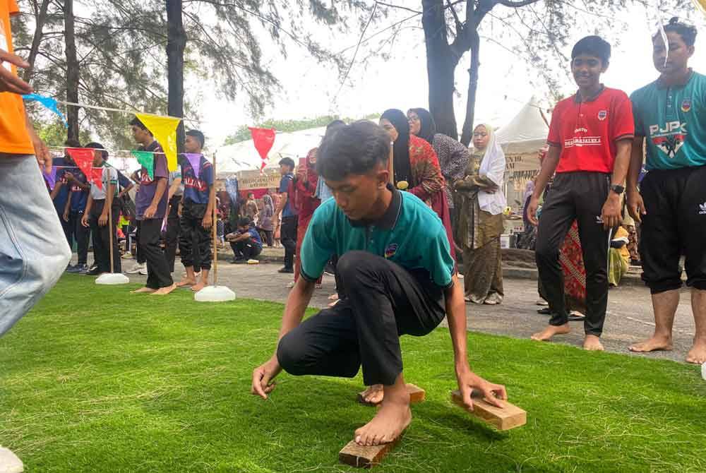 Aktiviti sukan rakyat menjadi acara yang paling dinanti-nantikan oleh murid dan guru.