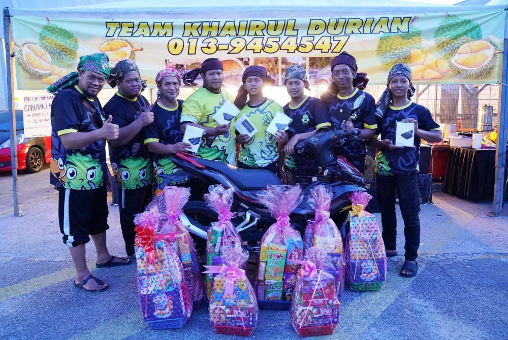 Motosikal menjadi hadiah utama cabutan bertuah TKD sempena Karnival Rakyat Karangkraf.