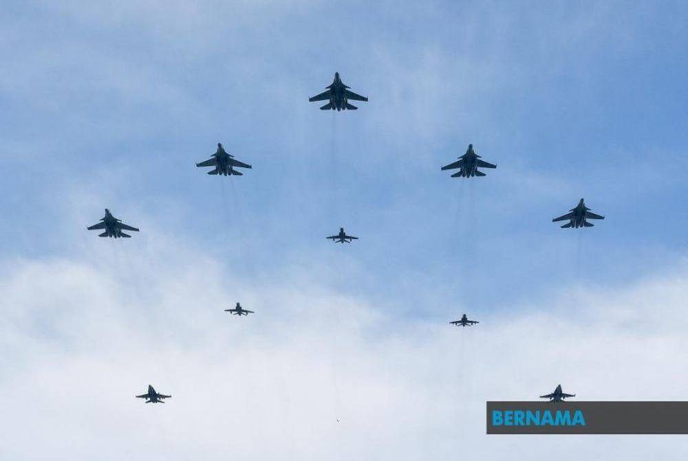 TUDM akan melakukan latihan penerbangan taktikal bagi aset udara secara rendah di sekitar Tawau, Semporna serta Lahad Datu mulai 1 hingga 10 Ogos ini. Gambar fail Bernama