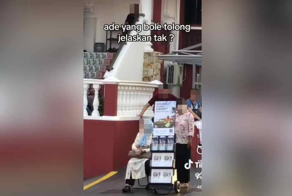 Tangkap layar video tular memaparkan seorang wanita didakwa mempromosikan agama bukan Islam di depan Surau Warisan Dunia, Banda Hilir pada Sabtu lalu.