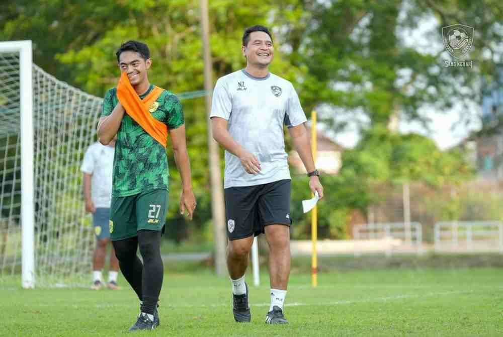 Nafuzi (kanan) kehilangan tiga tonggak utama berdepan JDT pada separuh akhir kedua Piala FA pada malam Ahad. Foto KDA FC