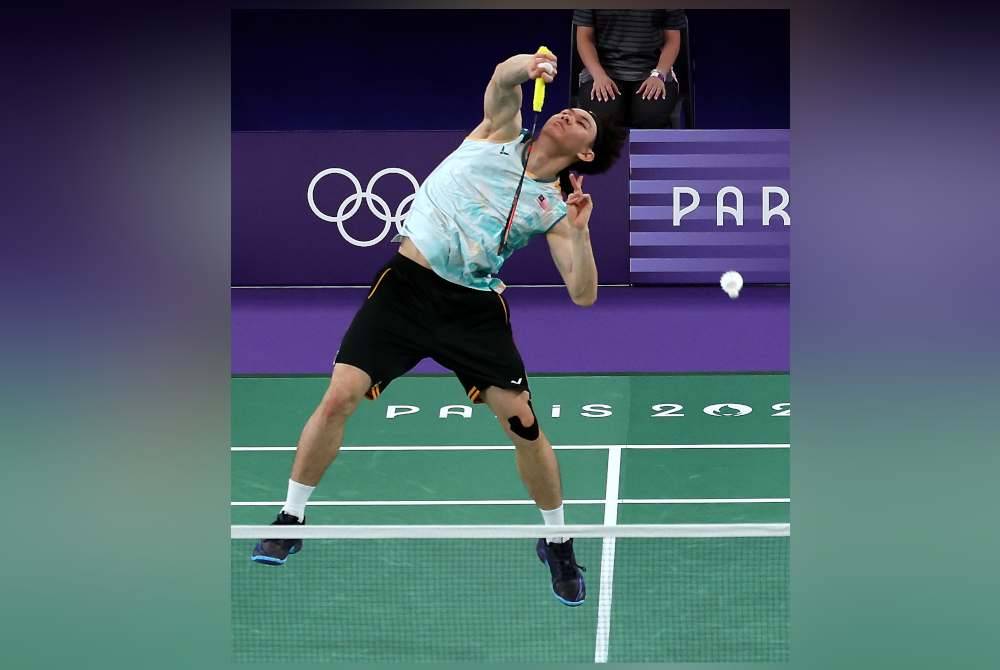 Aksi Zii Jia ketika menentang pemain India, Lakshya Sen dalam penentuan pingat gangsa acara badminton lelaki Sukan Olimpik Paris 2024 di Arena Porte De La Chapelle hari ini. Foto Bernama