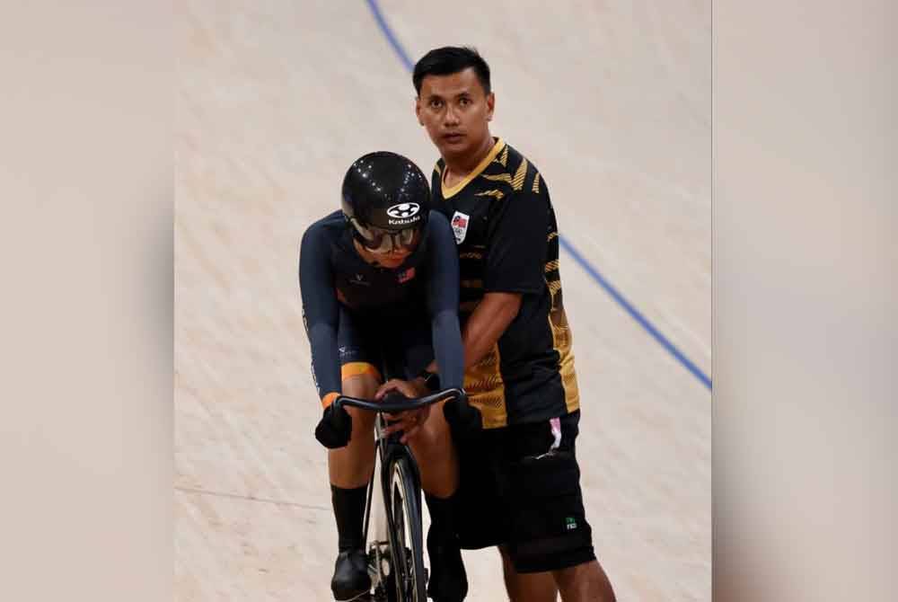 Nurul Izzah (kiri) meraih pengalaman berharga pada penampilan pertama di Sukan Olimpik Paris 2024. Foto MOM.