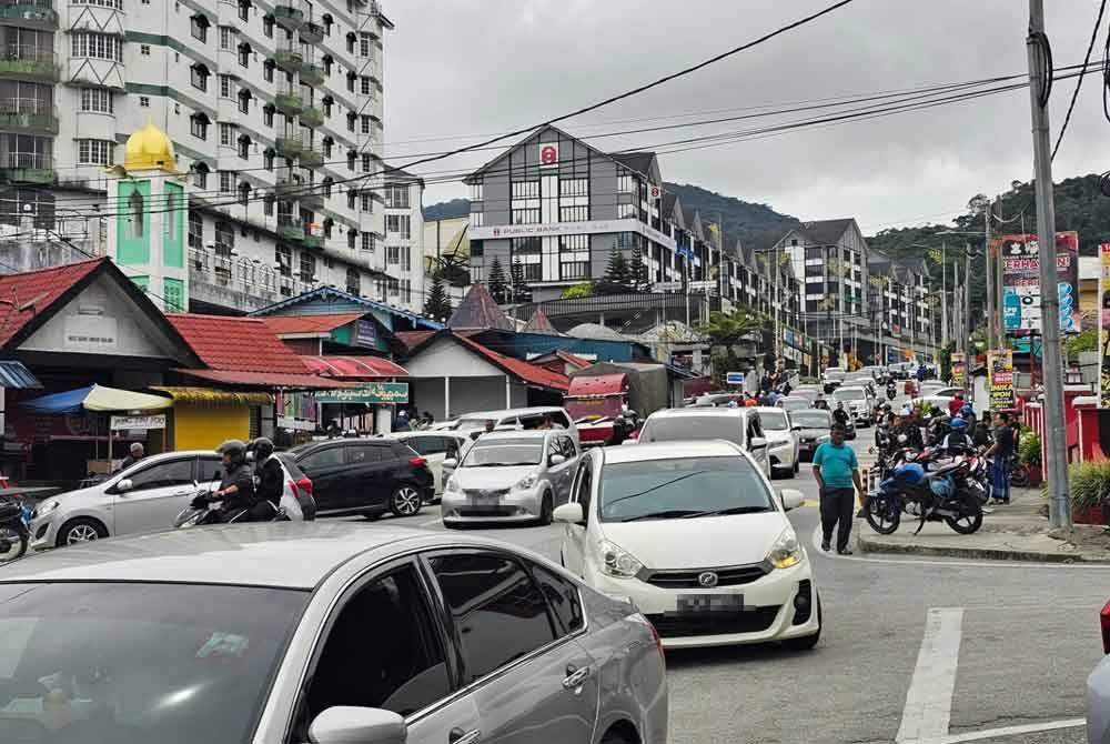 Kawasan Brinchang merupakan salah satu lokasi panas kesesakan lalu lintas di Cameron Highlands.