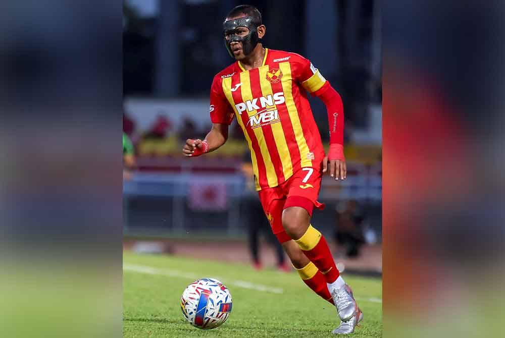 Faisal Halim ketika menentang pasukan Kelantan Darul Naim FC pada perlawanan Liga Super di Stadium MBPJ. Foto Bernama