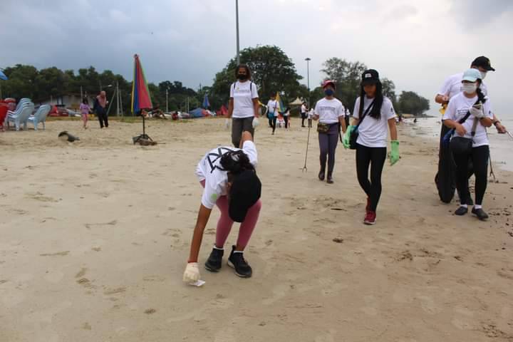 Program pembersihan Pantai Morib mendapat kerjasama pelbagai pihak termasuk agensi awam, swasta dan NGO.