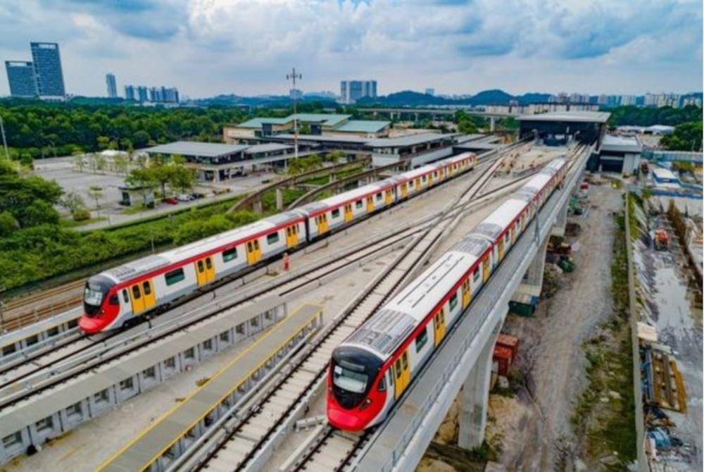 Notis mengenai gangguan tren boleh didapati di kesemua lima laluan utama iaitu laluan LRT Ampang/Sri Petaling, laluan LRT Kelana Jaya, laluan KL Monorail, laluan MRT Sungai Buloh-Kajang dan laluan MRT Putrajaya.(Gambar hiasan) Foto Rapis Rail KL