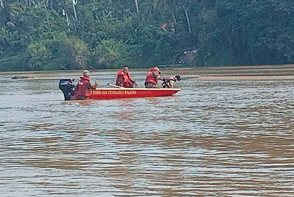 Khidmat anjing pengesan K9 JBPM digunakan dalam operasi mengesan lelaki OKU yang hilang disyaki terjatuh ke Sungai Pahang di Kampung Kiambang, Gangchong di sini, sejak Rabu.