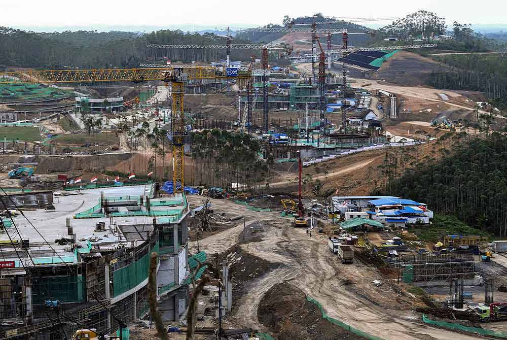 Projek pembangunan IKN di Penajam Paser Utara, Kalimantan Timur sedang giat dijalankan.