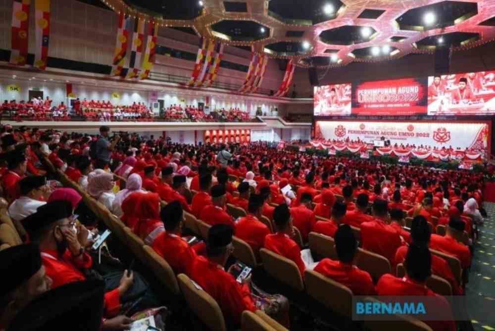 Rabu ini, parti terbesar dari segi jumlah keahlian, UMNO akan mengadakan perhimpunan agung tahunannya. Gambar fail Bernama