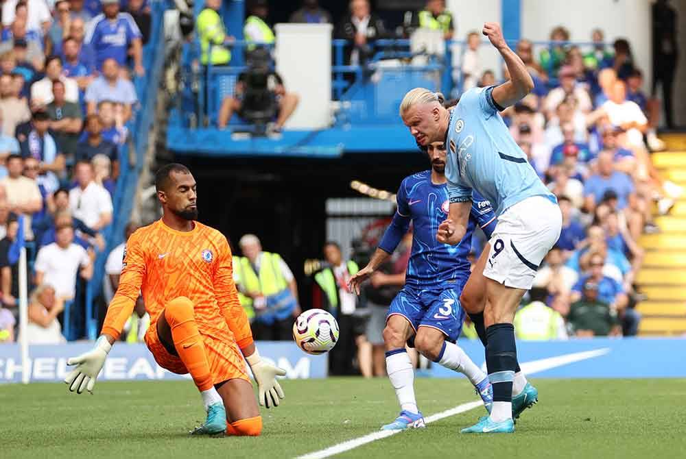 Aksi Haaland ketika berdepan Chelsea di Stamford Bridge. Foto: Agensi