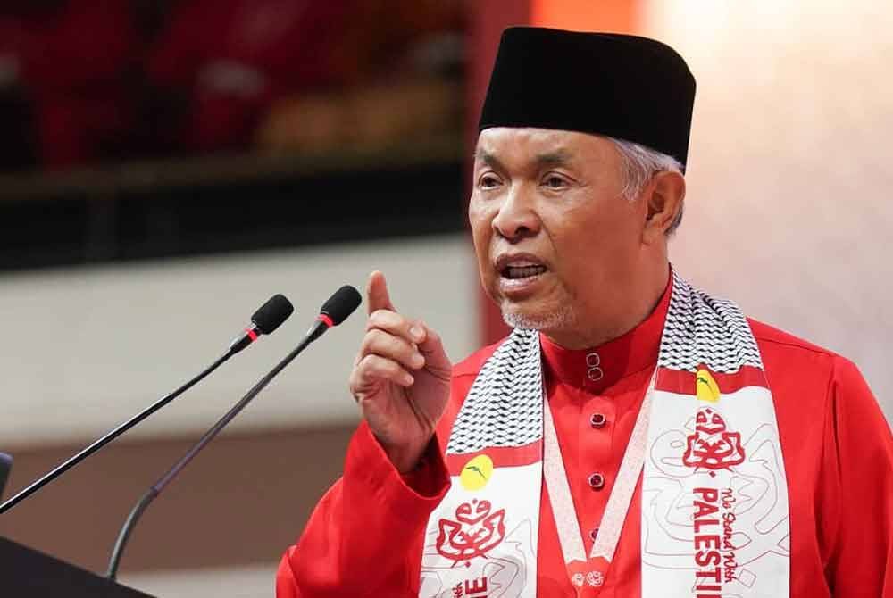 Ahmad Zahid ketika menyampaikan ucapan dasar presiden sempena PAU 2024 di WTCKL pada Jumaat.