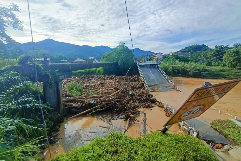 Jambatan Bailey akan dibina sebagai kemudahan sementara kepada penduduk dan pengguna Jalan Slim River-Behrang Ulu yang runtuh akibat kejadian kepala air dan empangan pecah di Slim Village pada Jumaat.