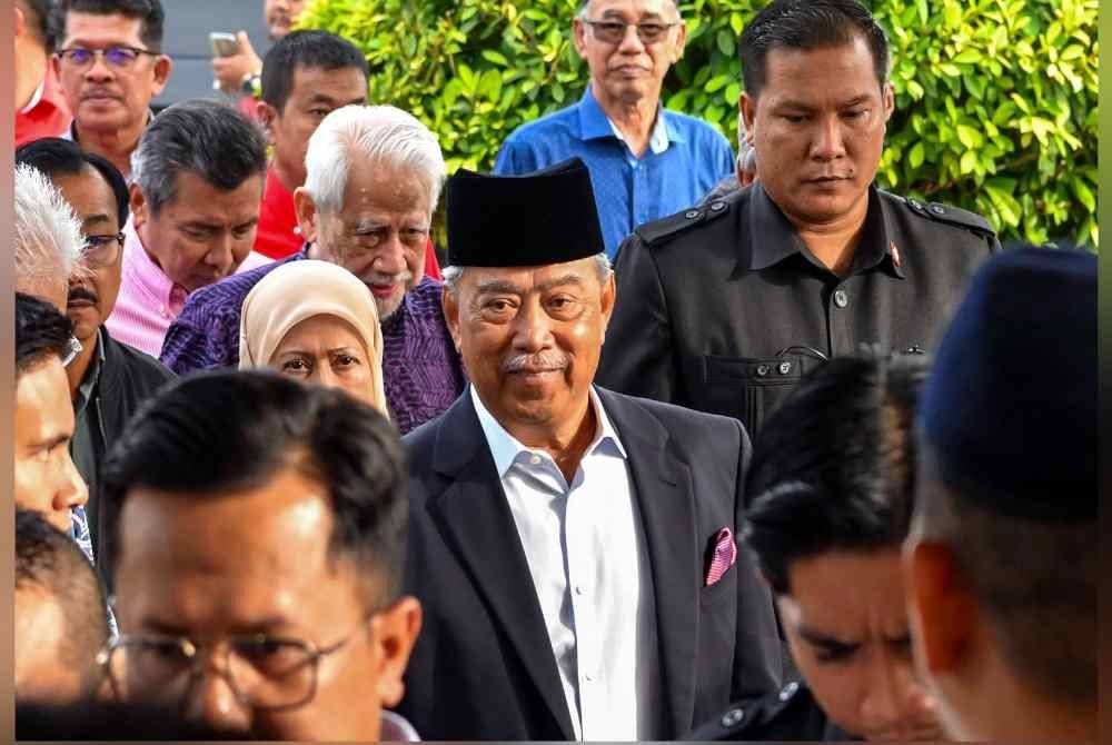 Muhyiddin mengaku tidak bersalah di Mahkamah Sesyen, Gua Musang pada Selasa atas pertuduhan berhubung isu berkaitan 3R. Foto Bernama